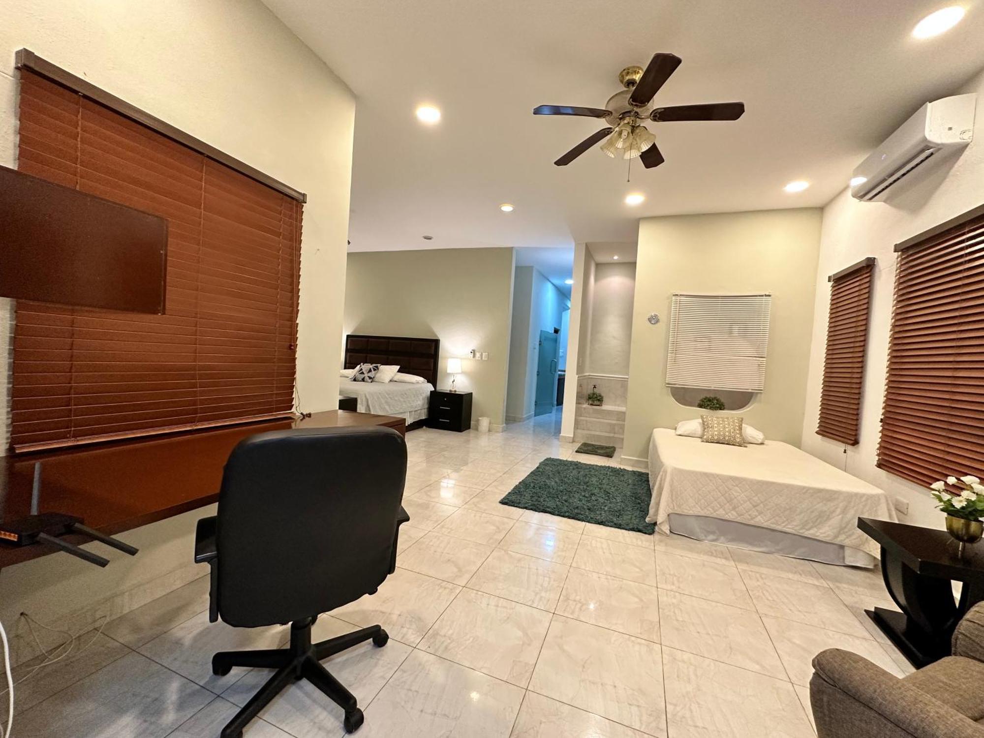 Casa Sasha'S Mini Palace Канкун Екстериор снимка